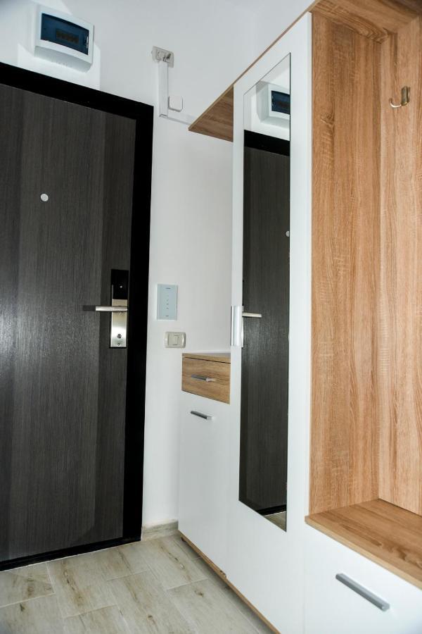 Sea View Astoria By Sunny Mamaia Apartment Navodari Bagian luar foto